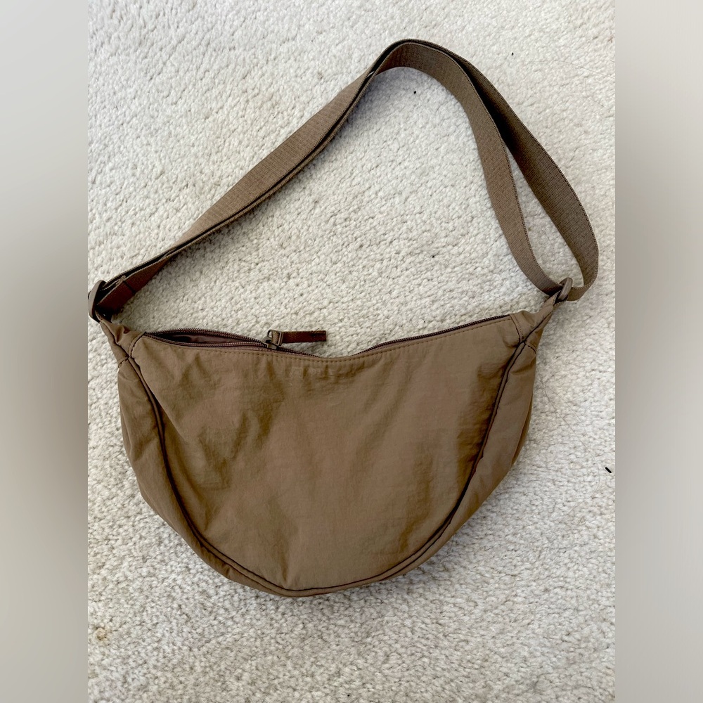 UNIQLO- Beige round mini shoulder bag - BNWNT